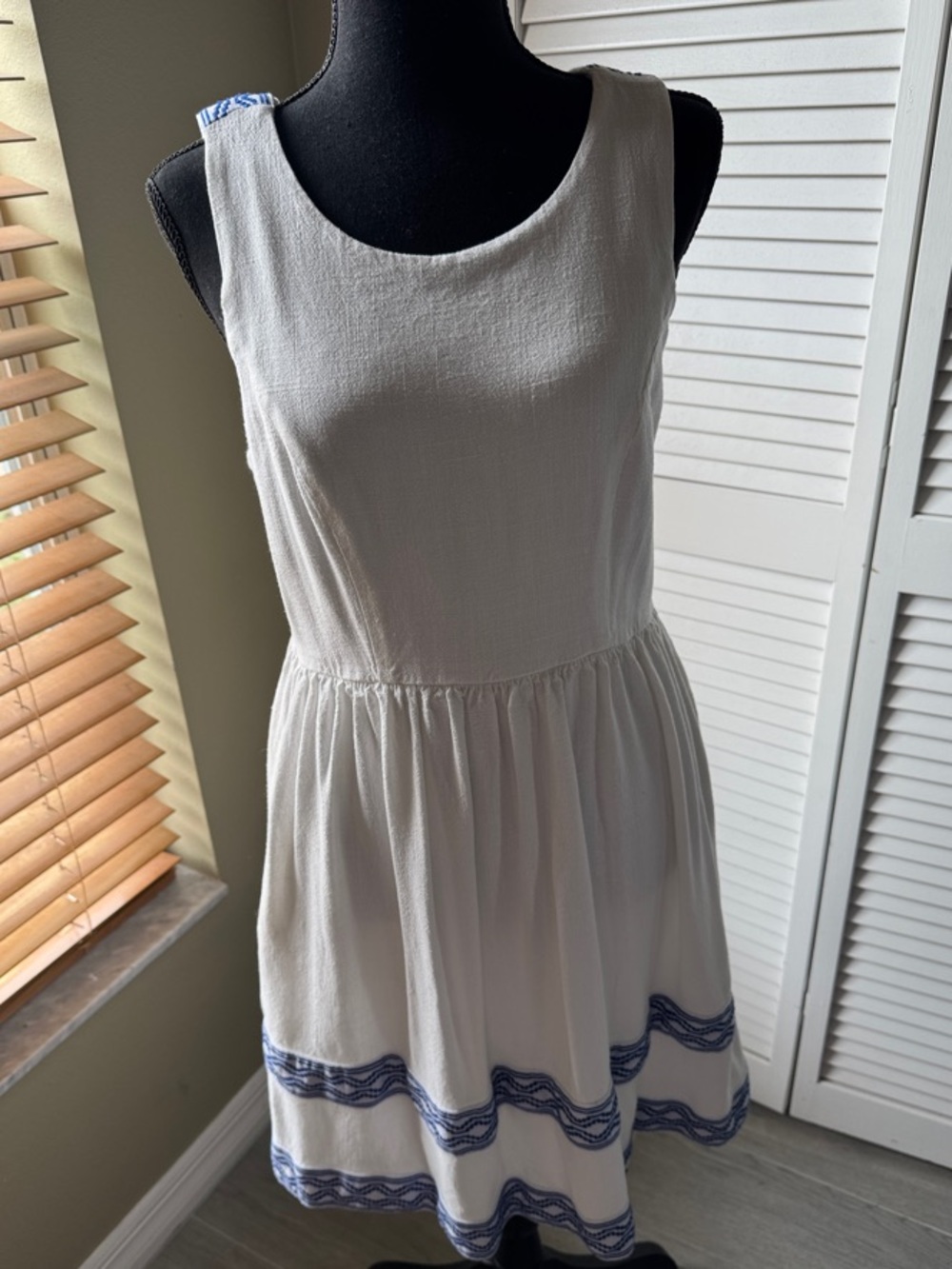 Sleeveless Linen White Mini Dress with Blue Trim
